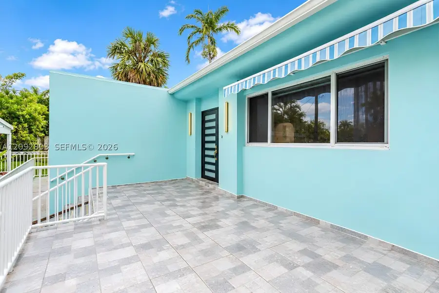405 NE 150th St, Miami, FL 33161 - #3