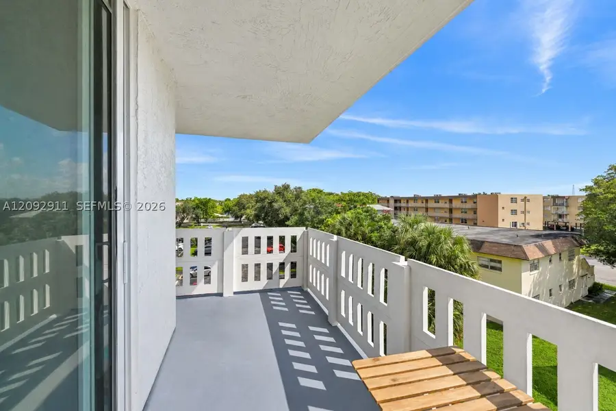 919 Hillcrest Dr #401, Hollywood, FL 33021 - #3