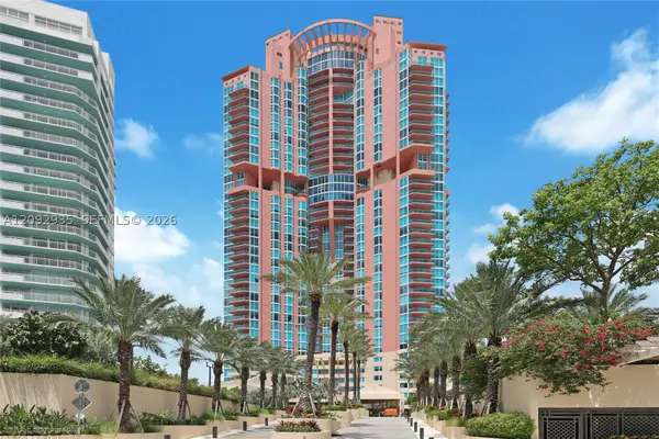 300 S Pointe Dr #4206, Miami Beach, FL 33139