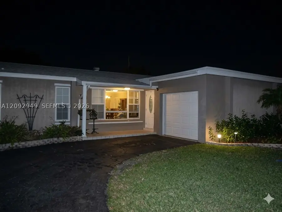 9470 NW 24th St, Sunrise, FL 33322 - #2