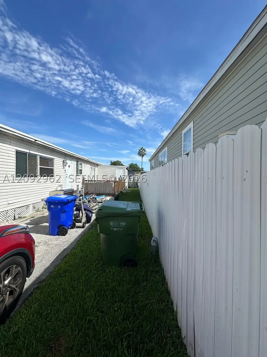 21551 NW 3rd Pl, Pembroke Pines, FL 33029 - #2