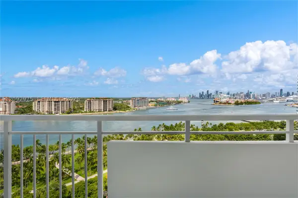 400 S Pointe Dr #1805, Miami Beach, FL 33139
