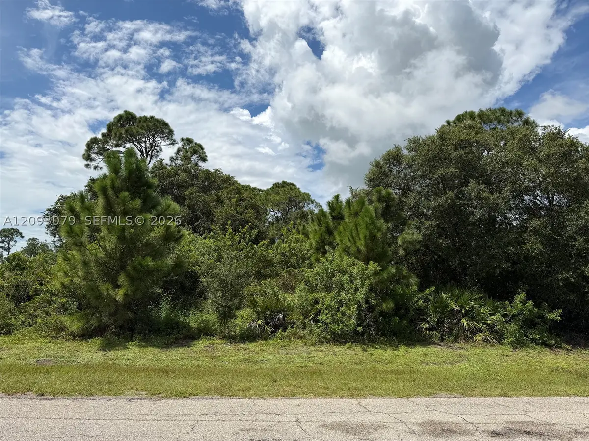 6028 Keystone Cir, Port Labelle, FL 33935 - #1