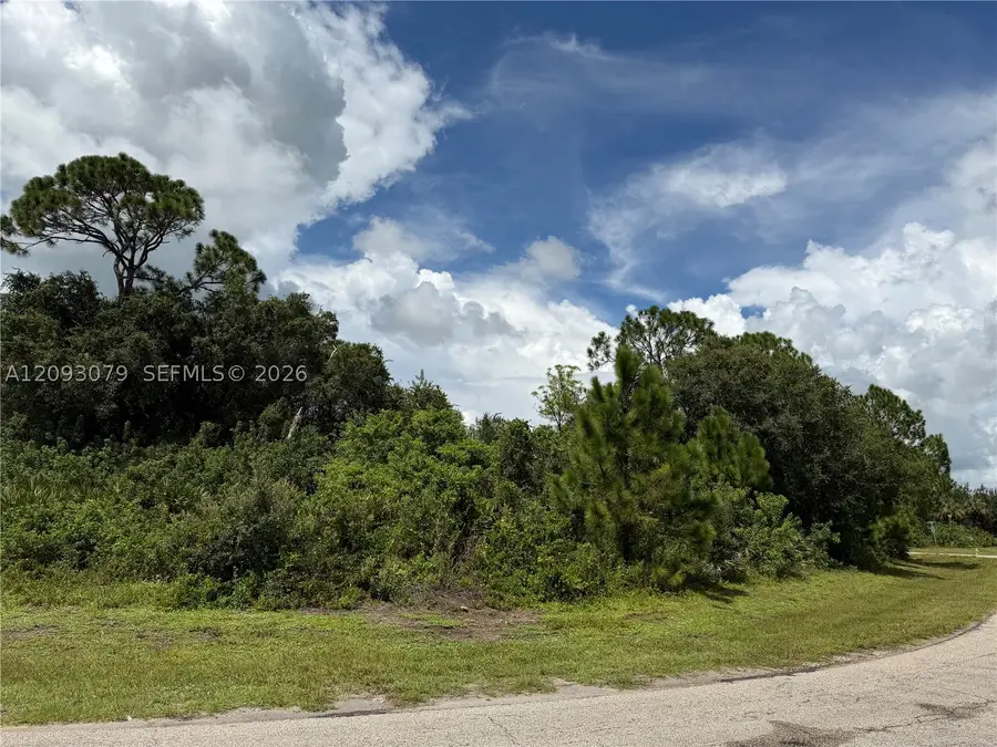 6028 Keystone Cir, Port Labelle, FL 33935 - #2