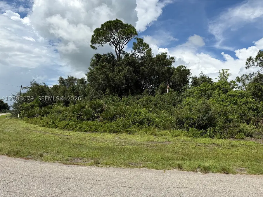 6028 Keystone Cir, Port Labelle, FL 33935 - #3