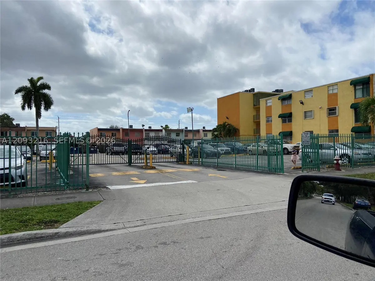 666 W 81st St #127, Hialeah, FL 33014 - #1