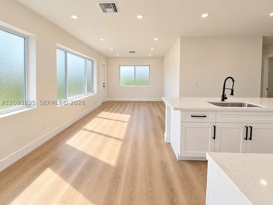 1711 NW 26th Ave, Fort Lauderdale, FL 33311 - #2