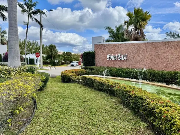 2905 Point East Dr #L102, Aventura, FL 33160