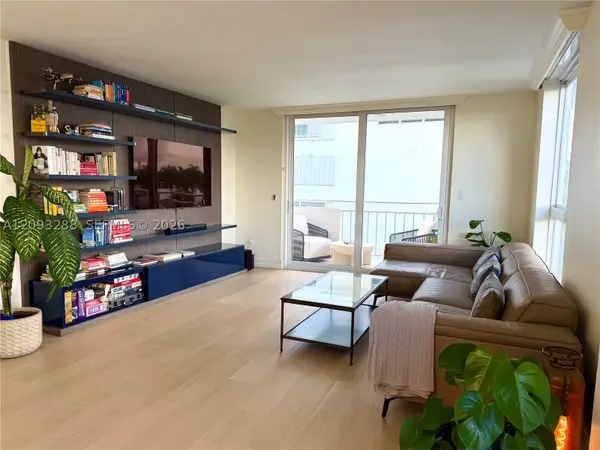 9721 E Bay Harbor Dr #5A, Bay Harbor Islands, FL 33154