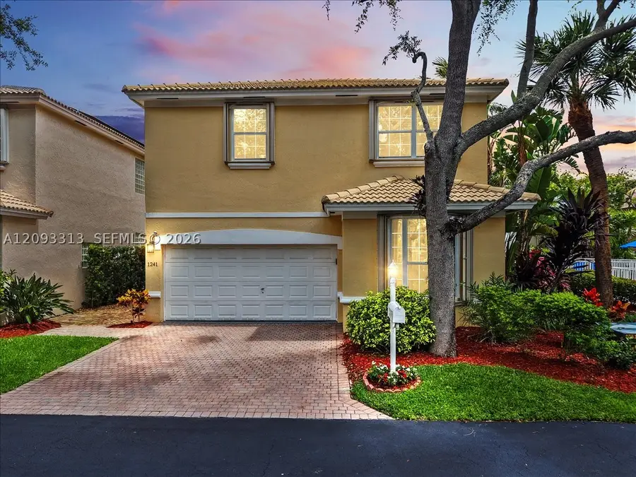 1241 Grant St, Hollywood, FL 33019 - #2