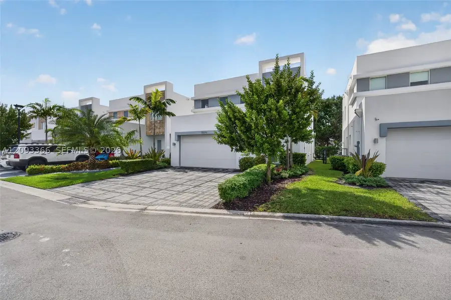 10370 NW 67th Ter, Doral, FL 33178 - #3