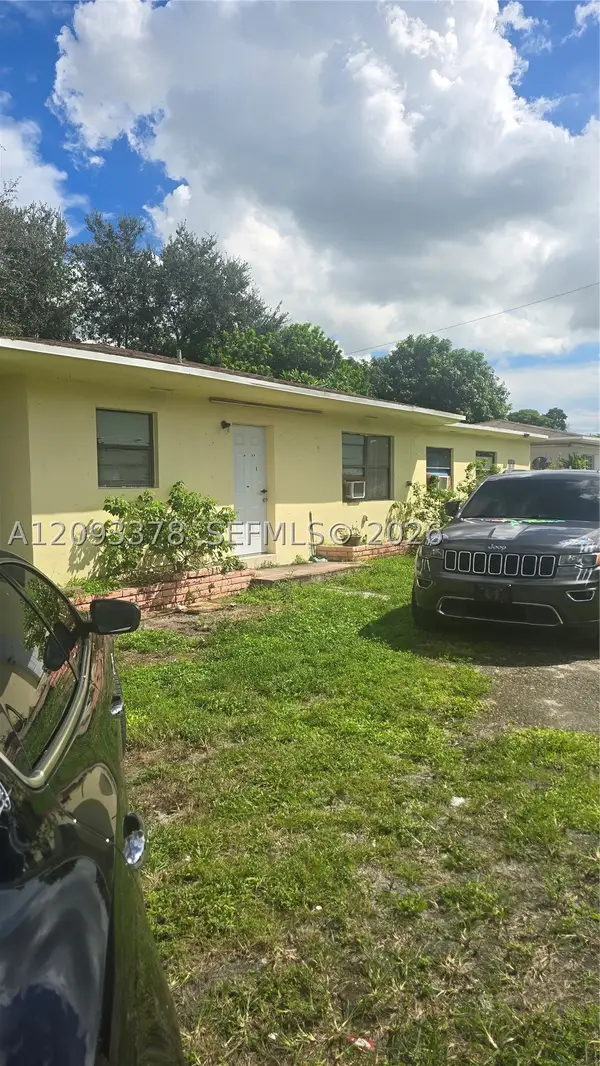 11351 NW 11th Ave, Miami, FL 33168