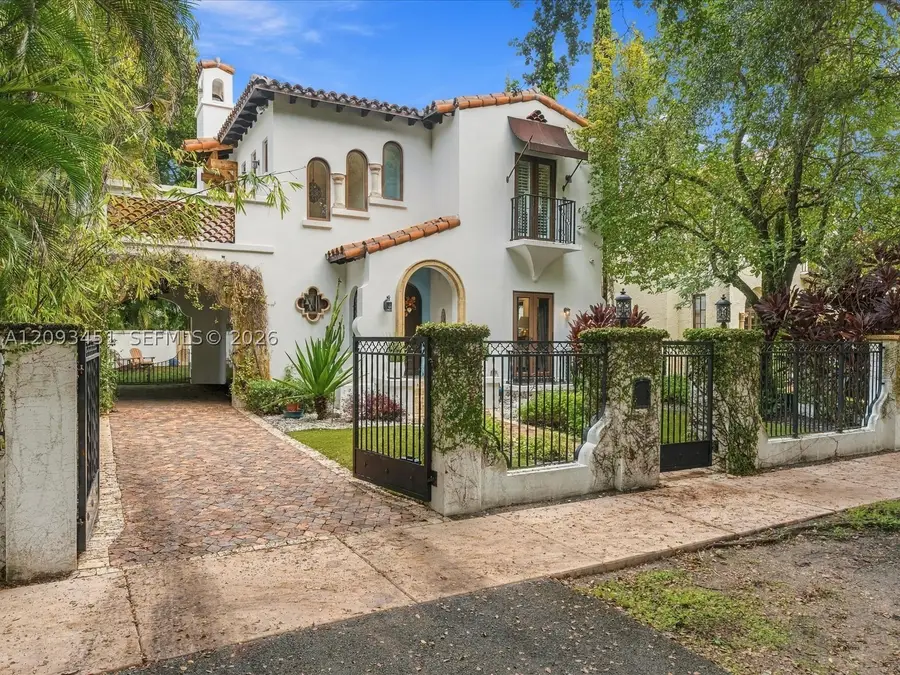 421 Sarto Ave, Coral Gables, FL 33134 - #3