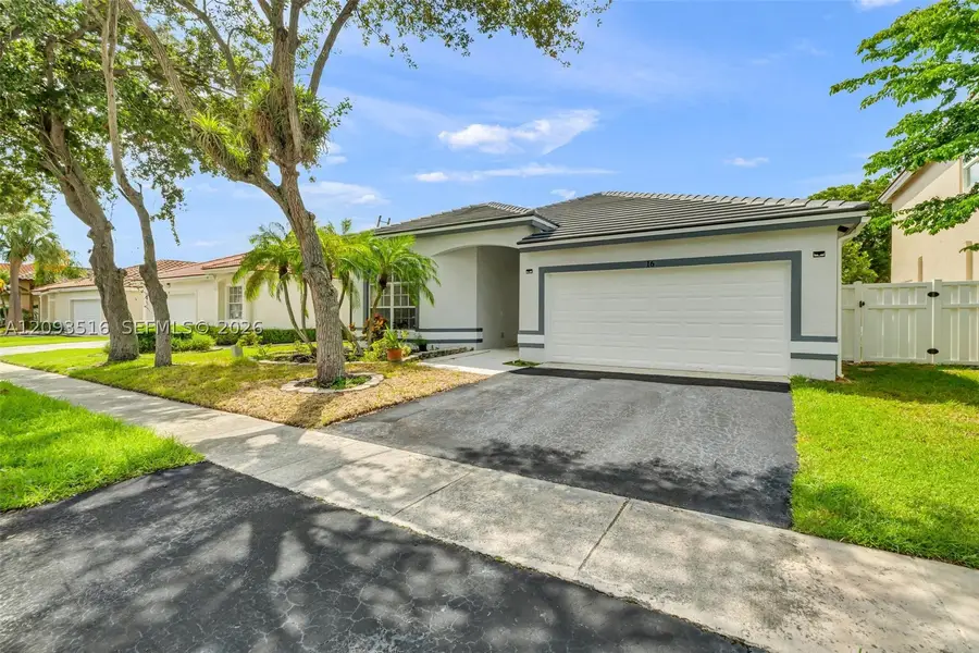 16 Gables Blvd, Weston, FL 33326 - #3