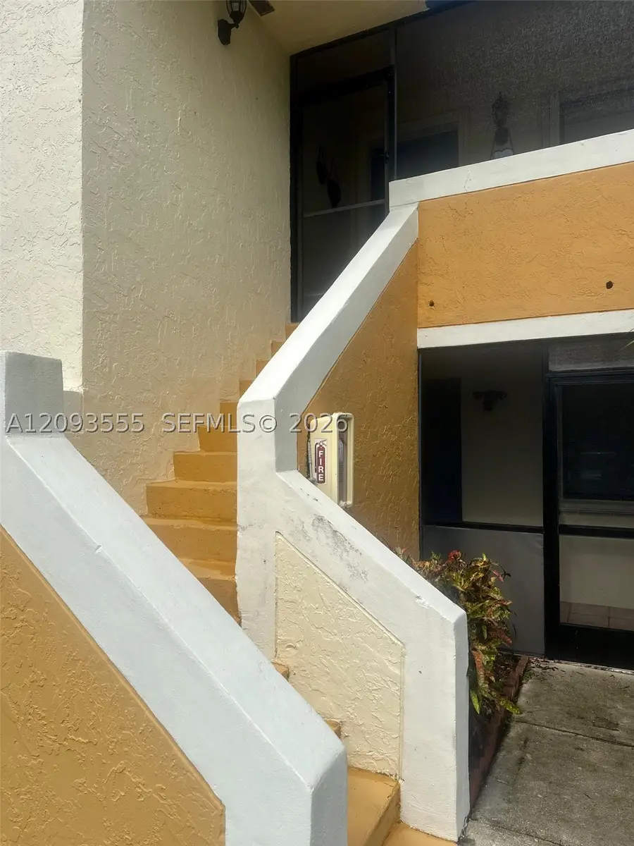 165 Lakeview Dr #201, Weston, FL 33326 - #2