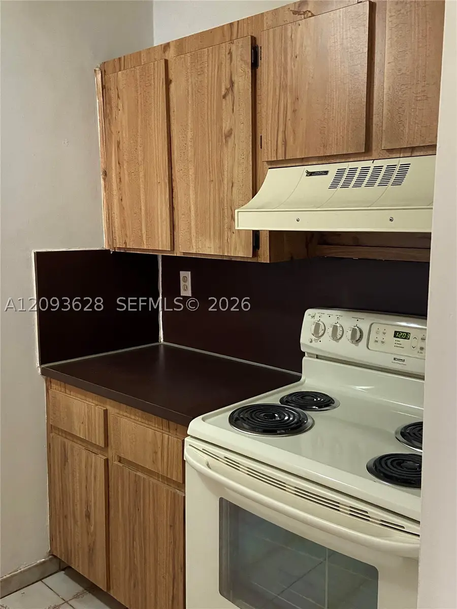 440 E 23rd St #1416, Hialeah, FL 33013 - #3