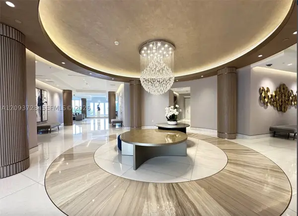 888 Brickell Key Dr #3007, Miami, FL 33131