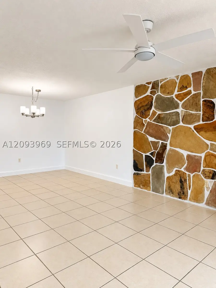 8405 NW 8th St #103, Miami, FL 33126 - #3