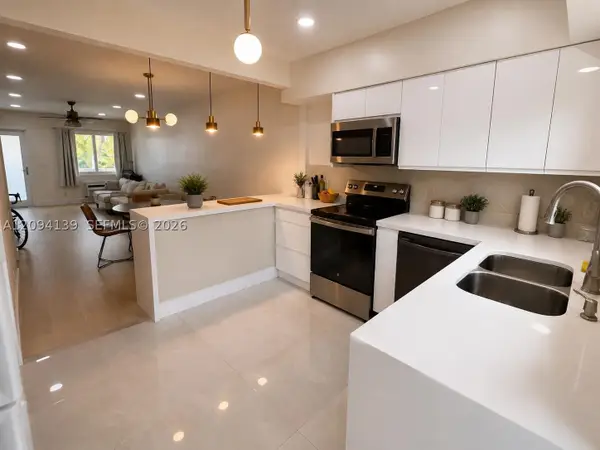 600 Layne #226, Hallandale Beach, FL 33009