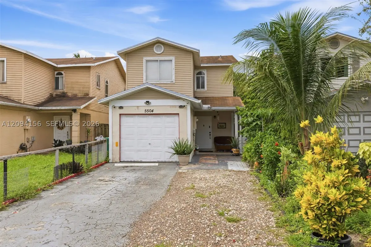 5504 NW 22nd St, Lauderhill, FL 33313 - #1
