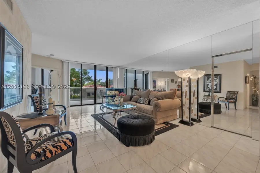 20281 E Country Club Dr #305, Aventura, FL 33180 - #3