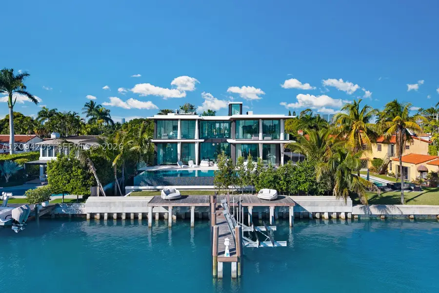 217 E Rivo Alto Dr, Miami Beach, FL 33139 - #2