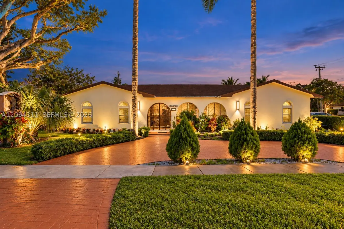 19901 Highland Lakes Blvd, Miami, FL 33179 - #1