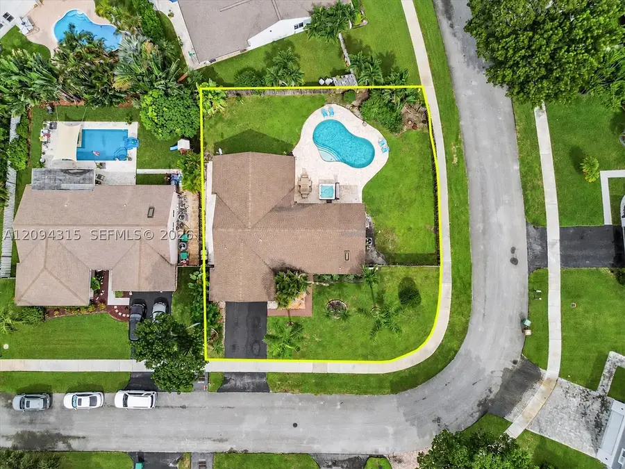 1061 Cedar Creek Way, Davie, FL 33325 - #3