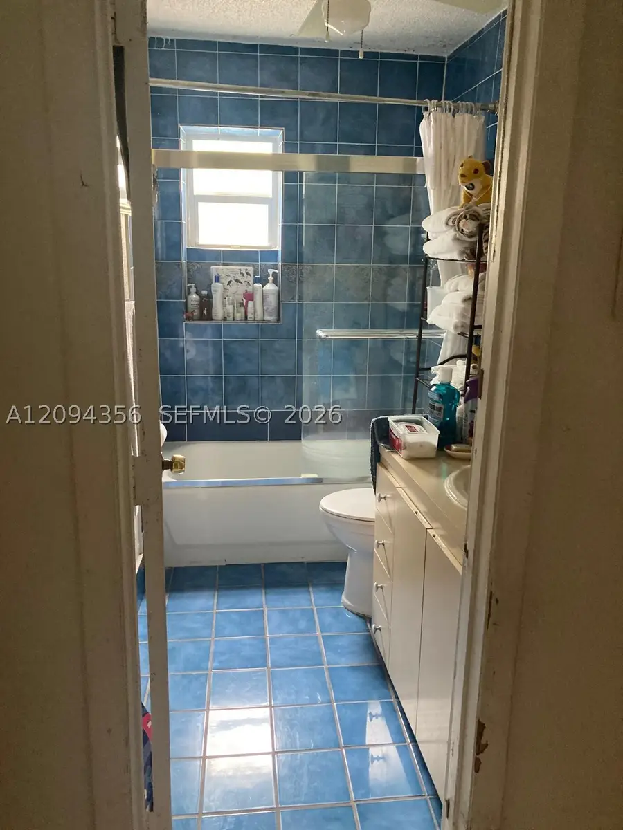 580 NW 136th St, North Miami, FL 33168 - #2