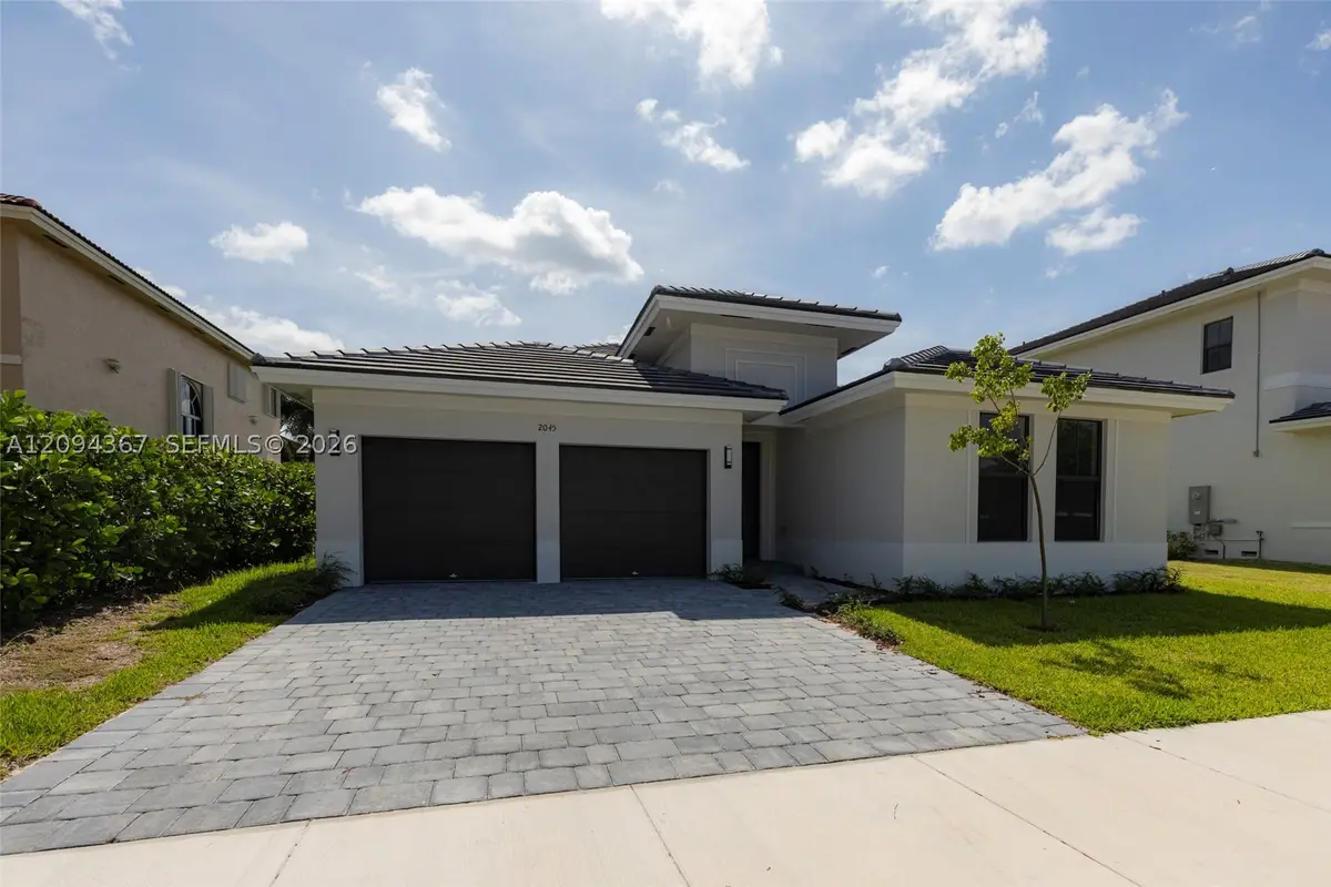 2045 SW 155th Ave, Miami, FL 33185 - #1