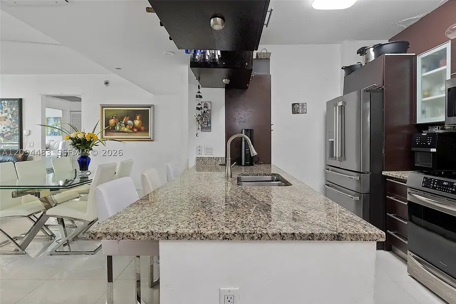 951 Brickell Ave #605, Miami, FL 33131 - #2