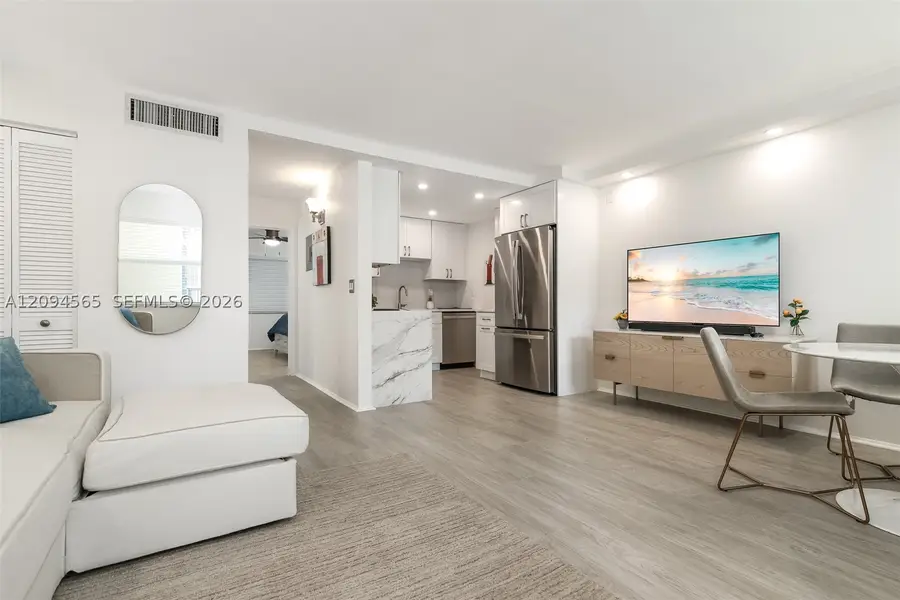 611 NE 14th Ave #103, Fort Lauderdale, FL 33304 - #2