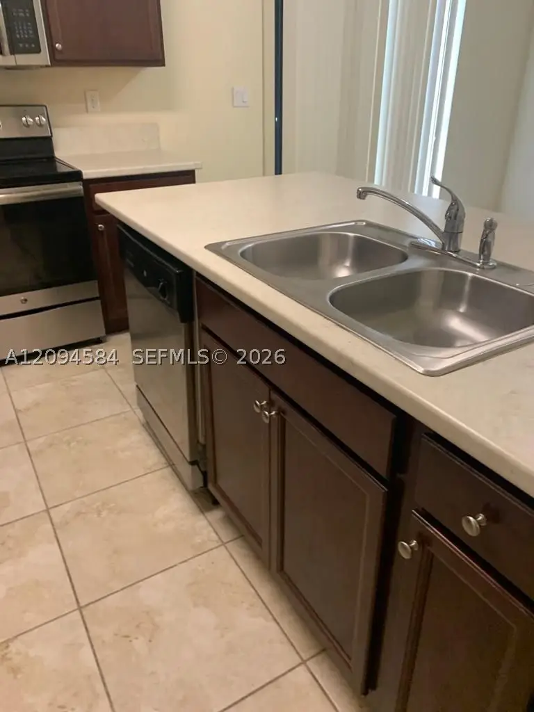 142 SE 28th Ter #10, Homestead, FL 33033 - #3