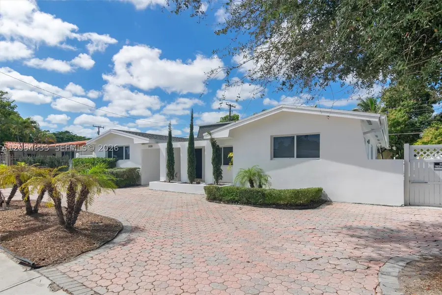 20330 Highland Lakes Blvd, Miami, FL 33179 - #2