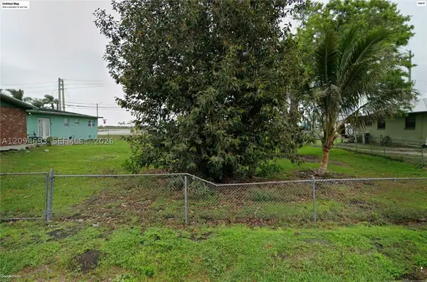 000 SE 1st St, South Bay, FL 33493