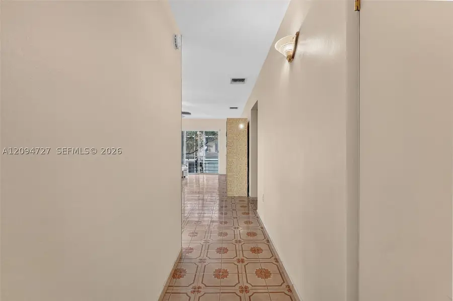 1395 NE 167th St #212, Miami, FL 33162 - #3