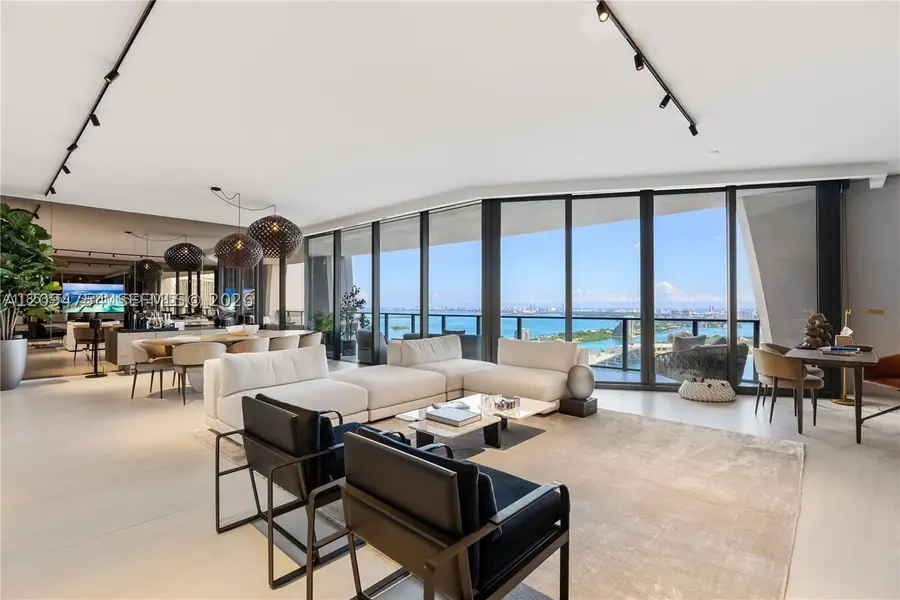 1000 Biscayne Blvd #3502, Miami, FL 33132 - #2