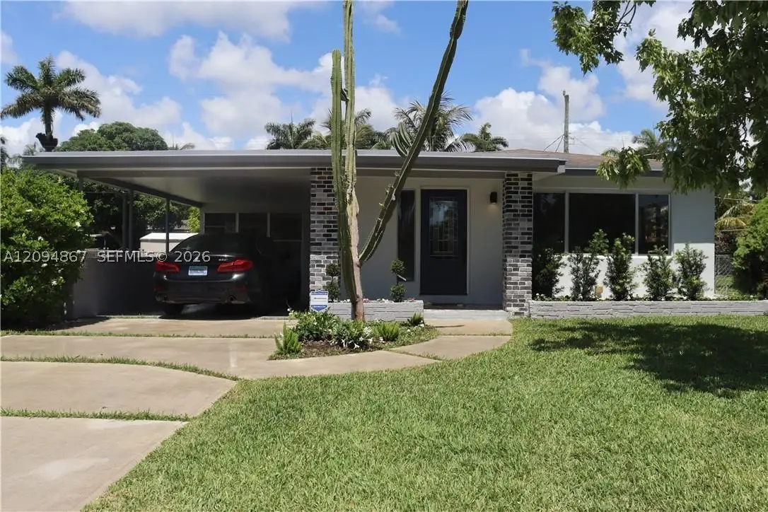 702 N 31st Ct, Hollywood, FL 33021 - #1