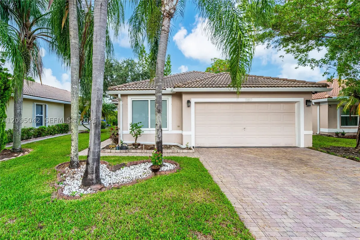 11817 SW 7th St, Pembroke Pines, FL 33025 - #1