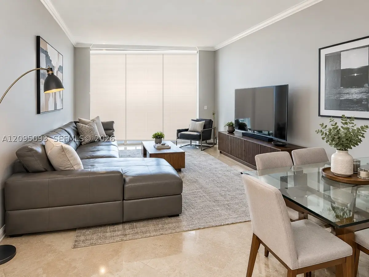 31 SE 5th St #4118, Miami, FL 33131 - #1