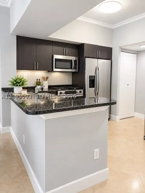 31 SE 5th St #4118, Miami, FL 33131 - #3
