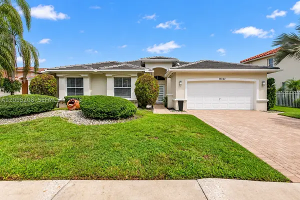 19367 NW 23rd St, Pembroke Pines, FL 33029