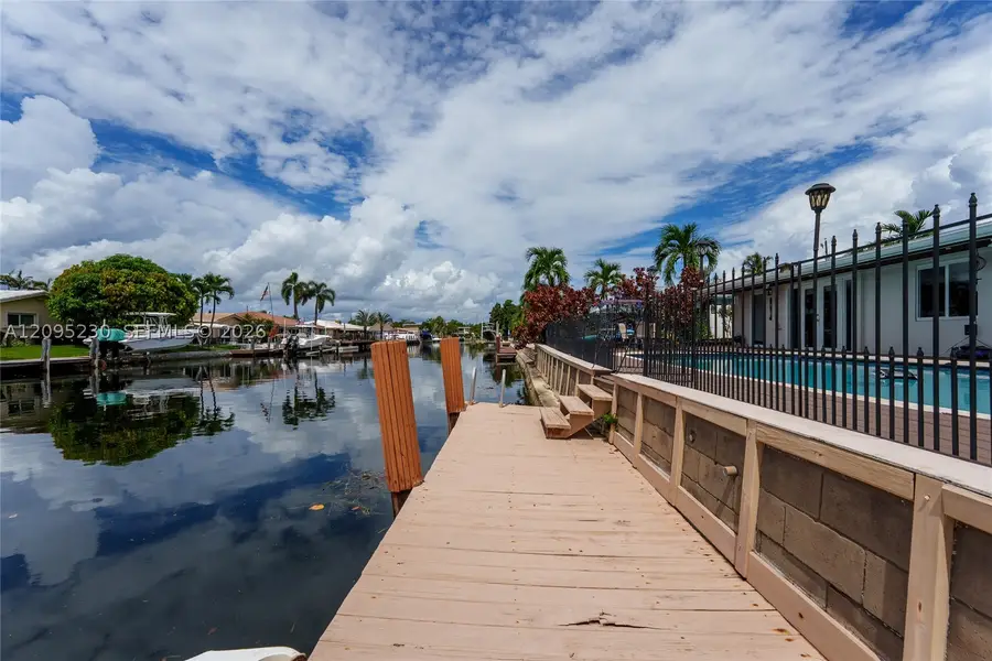 391 SE 16th Ave, Pompano Beach, FL 33060 - #2