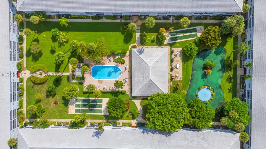 2050 NE 39th St #W112, Lighthouse Point, FL 33064 - #3