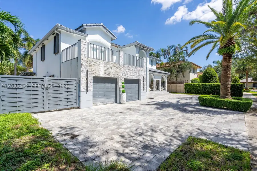 8441 NW 163rd Ter, Miami Lakes, FL 33016 - #2