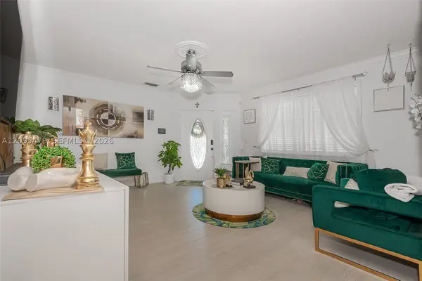 7171 Sheridan St, Hollywood, FL 33024
