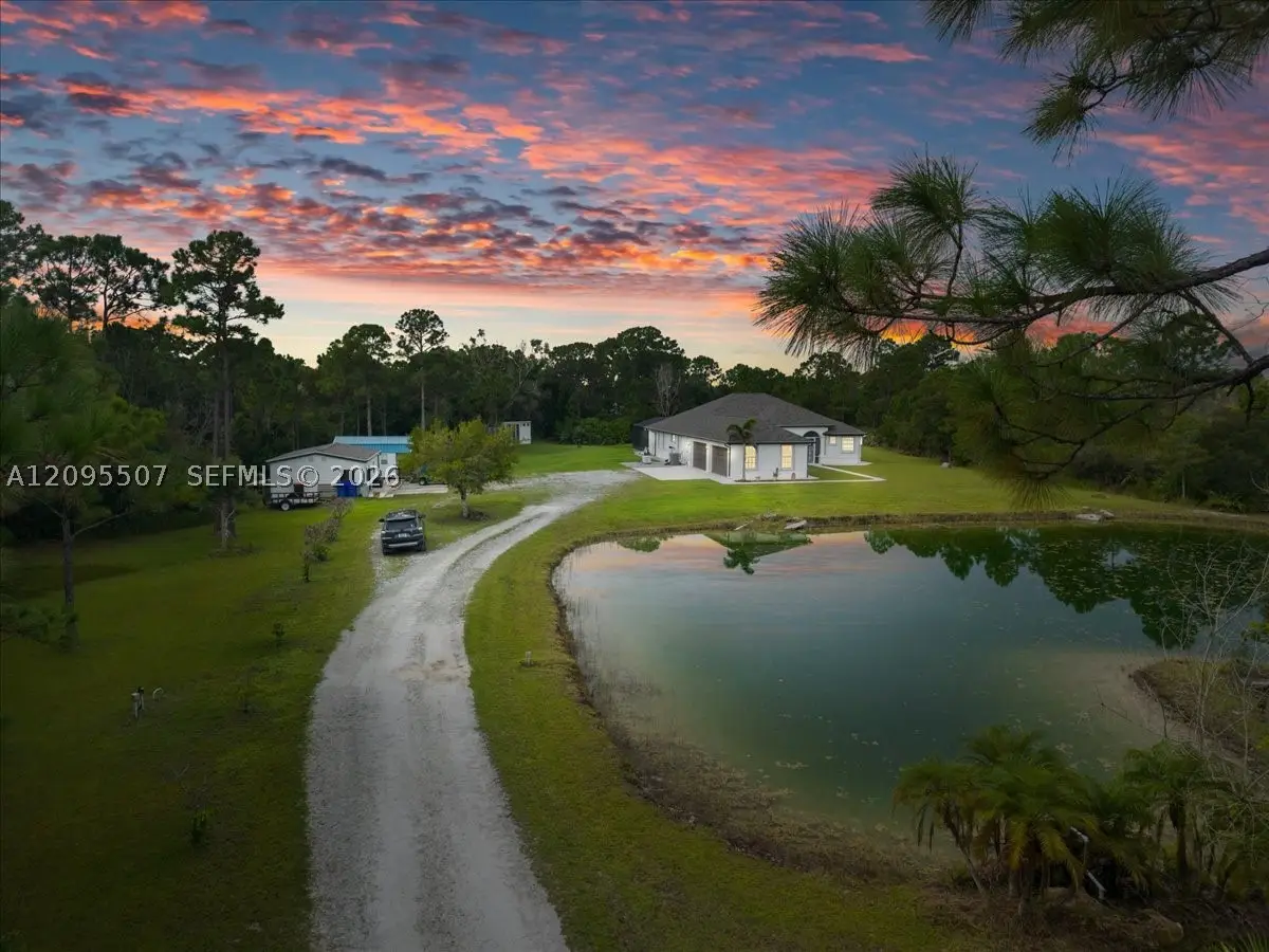 13625 79th St, Fellsmere, FL 32948 - #1