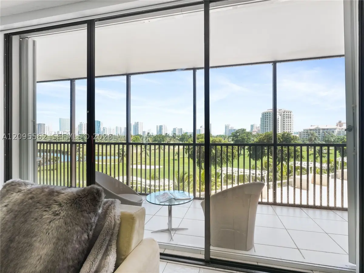 20379 W Country Club Dr #536, Aventura, FL 33180 - #1