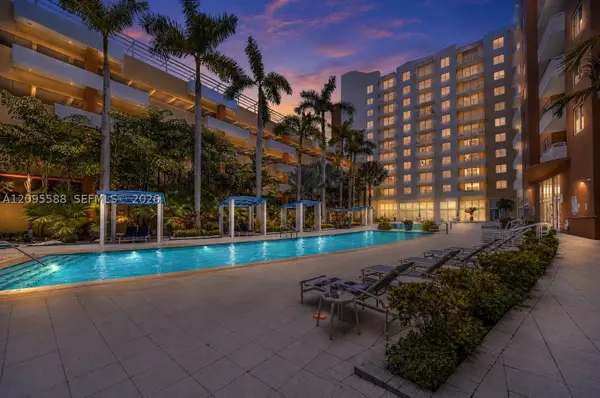 2775 NE 187th St #318, Aventura, FL 33180