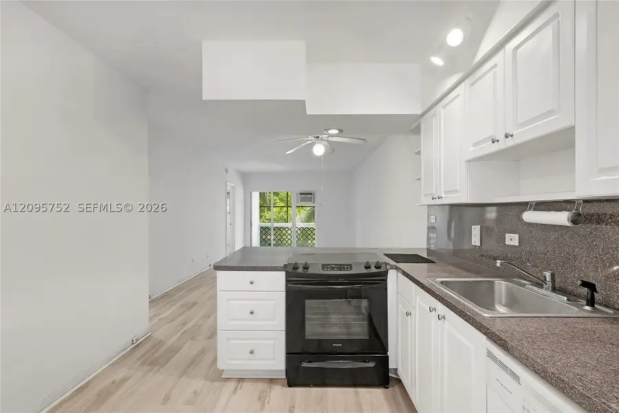 6580 Santona St #A37, Coral Gables, FL 33146 - #3
